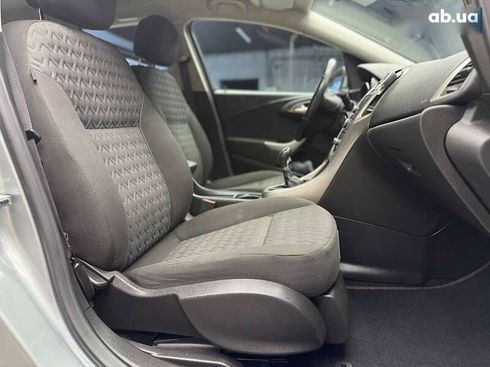 Opel Astra 2013 - фото 14