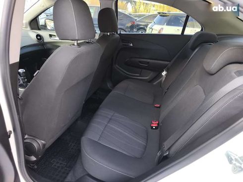 Chevrolet Aveo 2014 - фото 11
