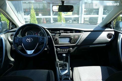 Toyota Auris 2015 - фото 17