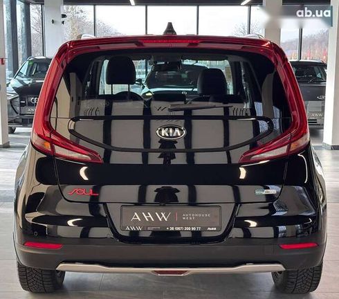 Kia Soul EV 2021 - фото 18