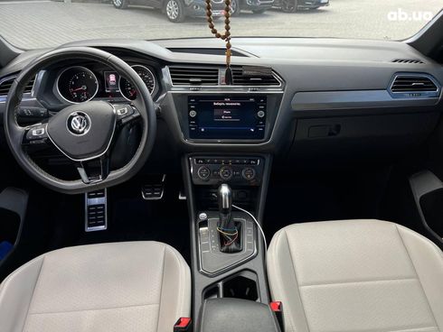 Volkswagen Tiguan 2020 черный - фото 29