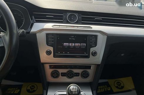 Volkswagen Passat 2015 - фото 26