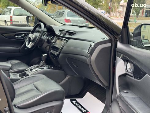 Nissan X-Trail 2018 зеленый - фото 15