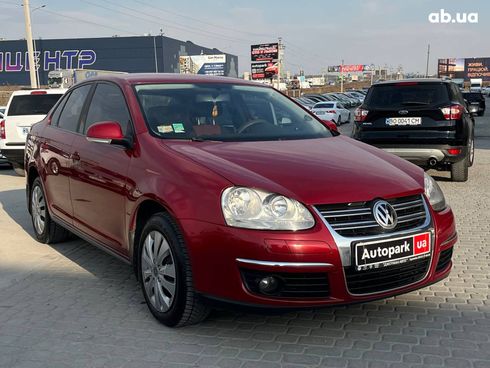 Volkswagen Jetta 2007 красный - фото 3