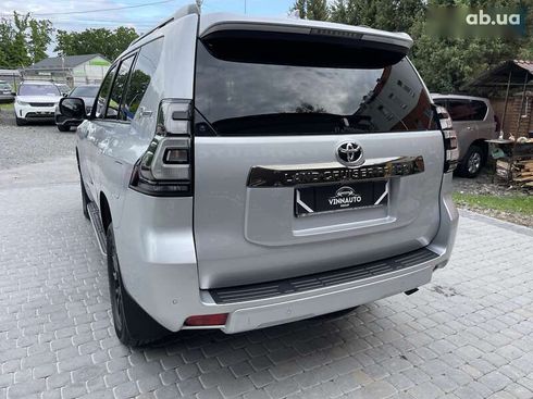 Toyota Land Cruiser Prado 2021 - фото 15