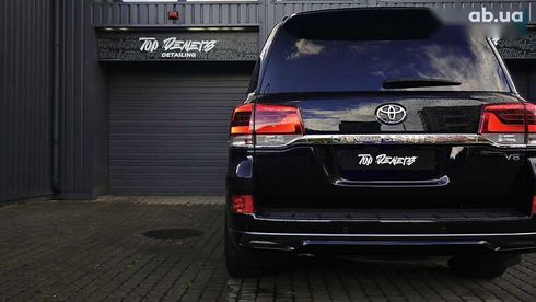 Toyota Land Cruiser 2017 - фото 18