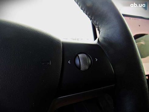 Tesla Model Y 2022 - фото 12