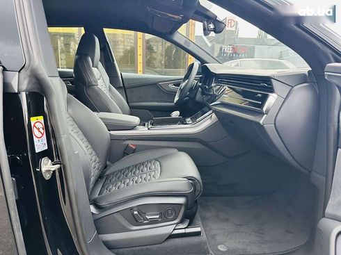 Audi RS Q8 2025 - фото 21