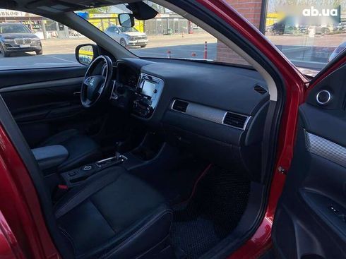 Mitsubishi Outlander 2014 - фото 26