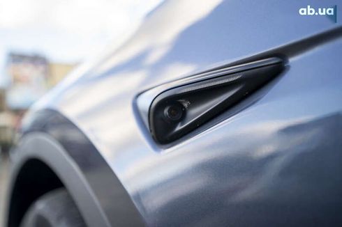 Tesla Model Y 2023 - фото 8