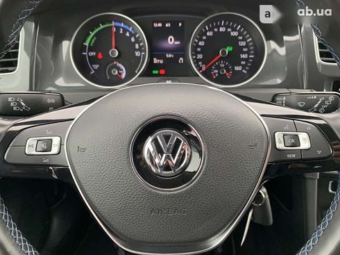 Volkswagen e-Golf 2019 - фото 24