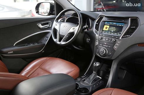 Hyundai Grand Santa Fe 2015 - фото 16