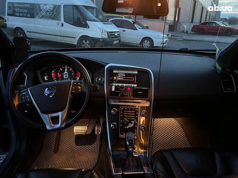 Volvo XC60 2013 серый - фото 34