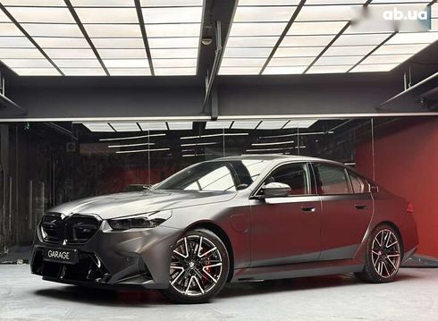 BMW M5 2025 - фото 8