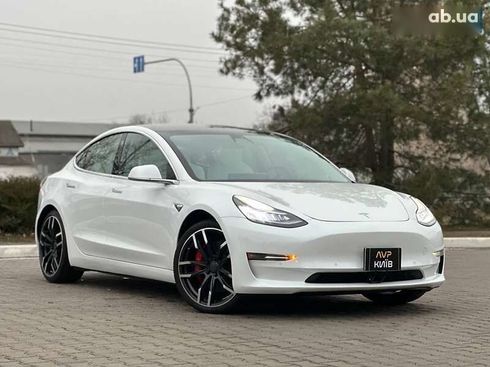 Tesla Model 3 2019 - фото 7