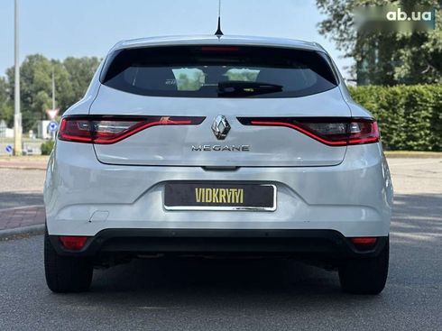 Renault Megane 2018 - фото 14