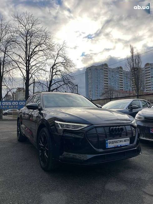 Audi E-Tron 2021 - фото 30