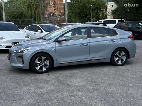 Hyundai Ioniq 2017 - фото 14