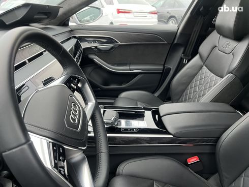 Audi A8 2021 - фото 26