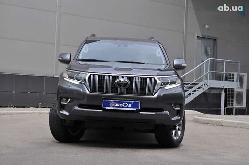 Toyota Land Cruiser Prado 2019 - фото 4