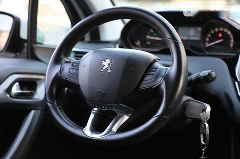 Peugeot 2008 2017 - фото 12