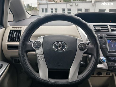 Toyota Prius 2014 серый - фото 13