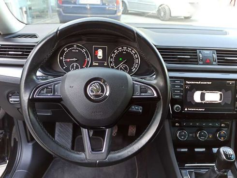 Skoda Superb 2017 - фото 24