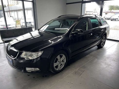 Skoda Superb 2012 - фото 9