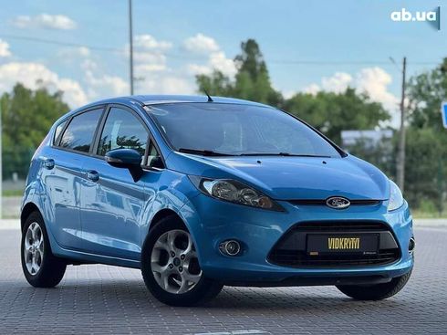 Ford Fiesta 2011 - фото 3