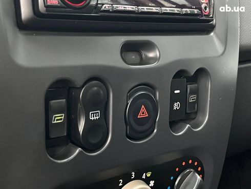 Renault Duster 2010 белый - фото 36