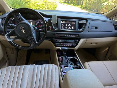 Kia Carnival 2019 белый - фото 81