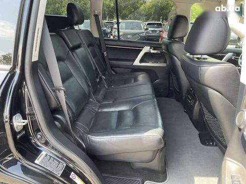 Toyota Land Cruiser 2012 - фото 16