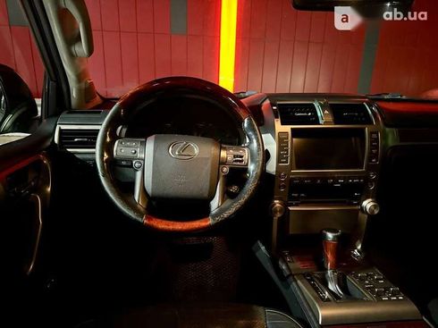 Lexus GX 2011 - фото 14