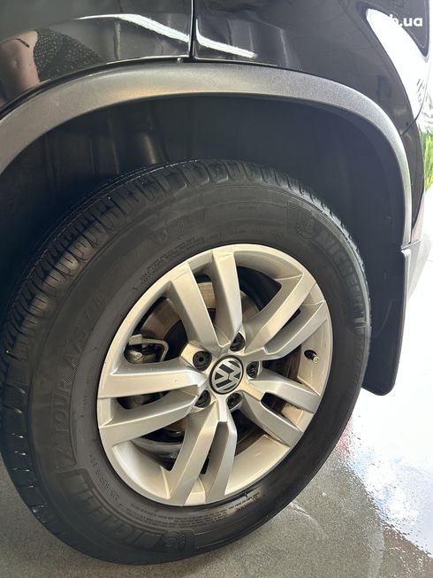 Volkswagen Tiguan 2015 черный - фото 18