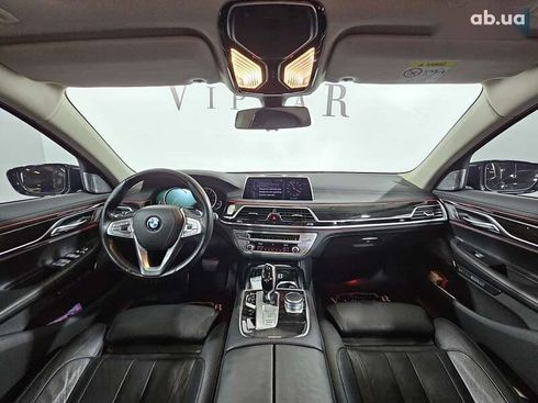 BMW 7 серия 2015 - фото 22