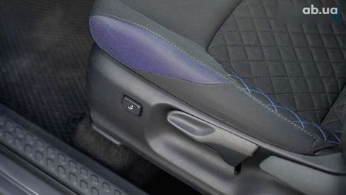 Toyota C-HR 2020 - фото 16