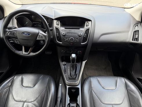 Ford Focus 2016 красный - фото 14