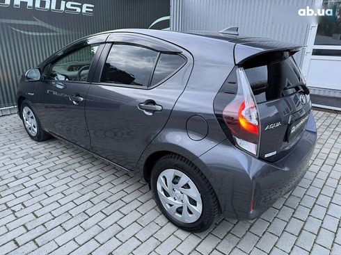 Toyota Aqua 2019 - фото 19