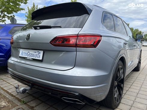 Volkswagen Touareg 2022 - фото 22