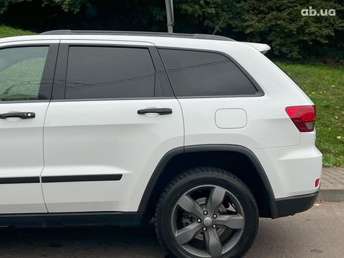 Jeep Grand Cherokee 2012 белый - фото 6