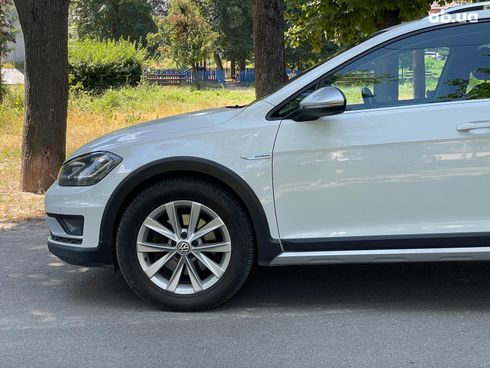 Volkswagen Golf 2017 белый - фото 11