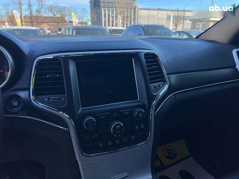 Jeep Grand Cherokee 2018 - фото 18