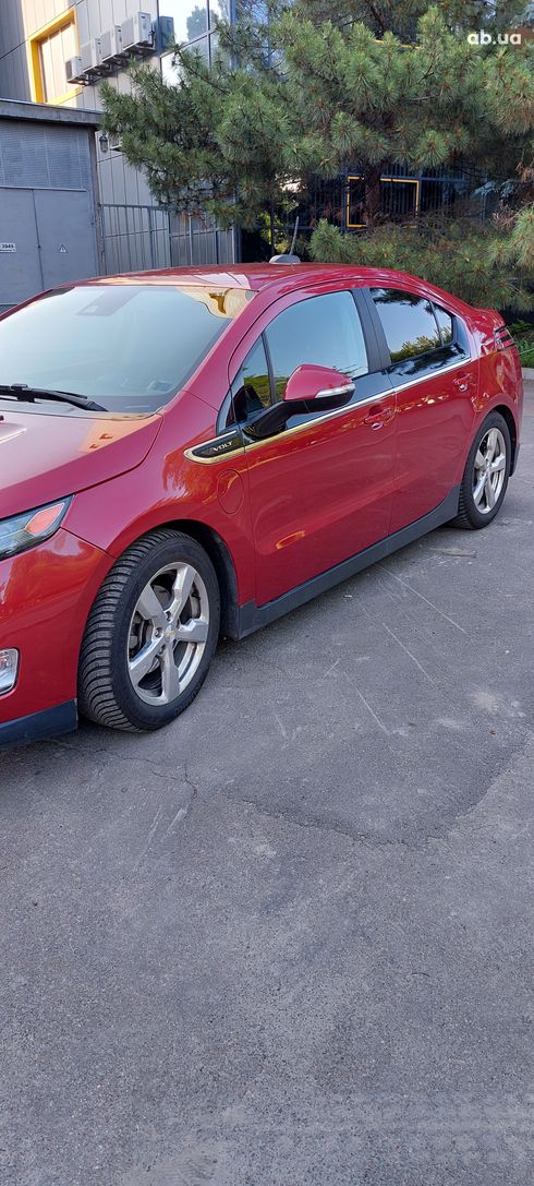 Chevrolet Volt 2015 красный - фото 2