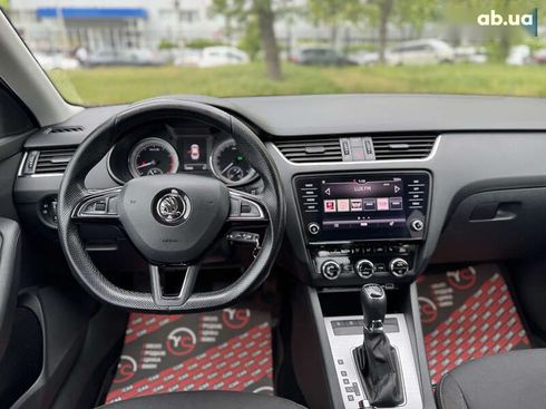 Skoda Octavia 2018 - фото 23