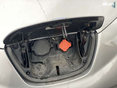 Nissan Leaf 2017 - фото 14
