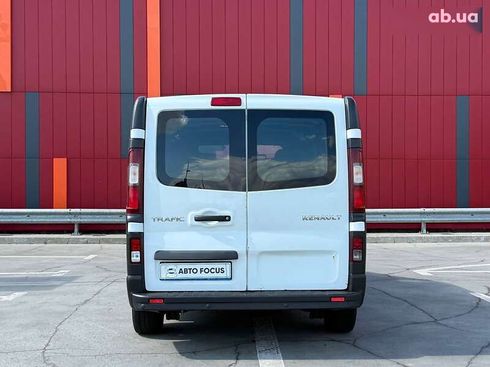 Renault Trafic 2015 - фото 7