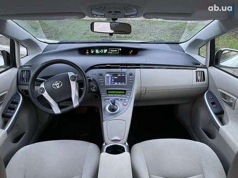 Toyota Prius 2013 - фото 12