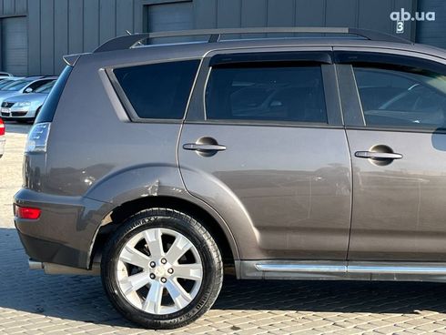 Mitsubishi Outlander 2010 коричневый - фото 42
