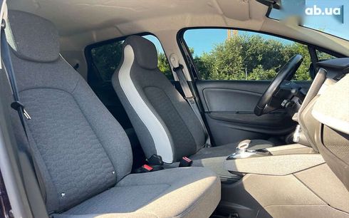Renault Zoe 2021 - фото 17