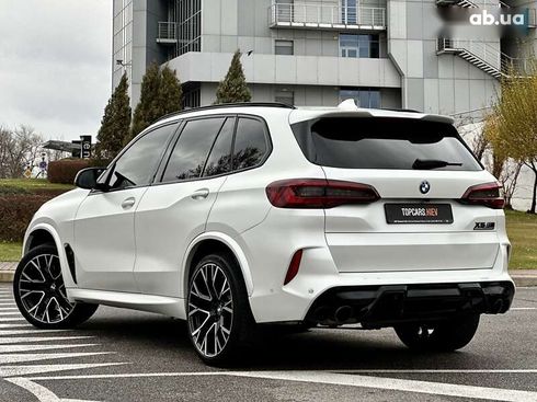 BMW X5 M 2022 - фото 9